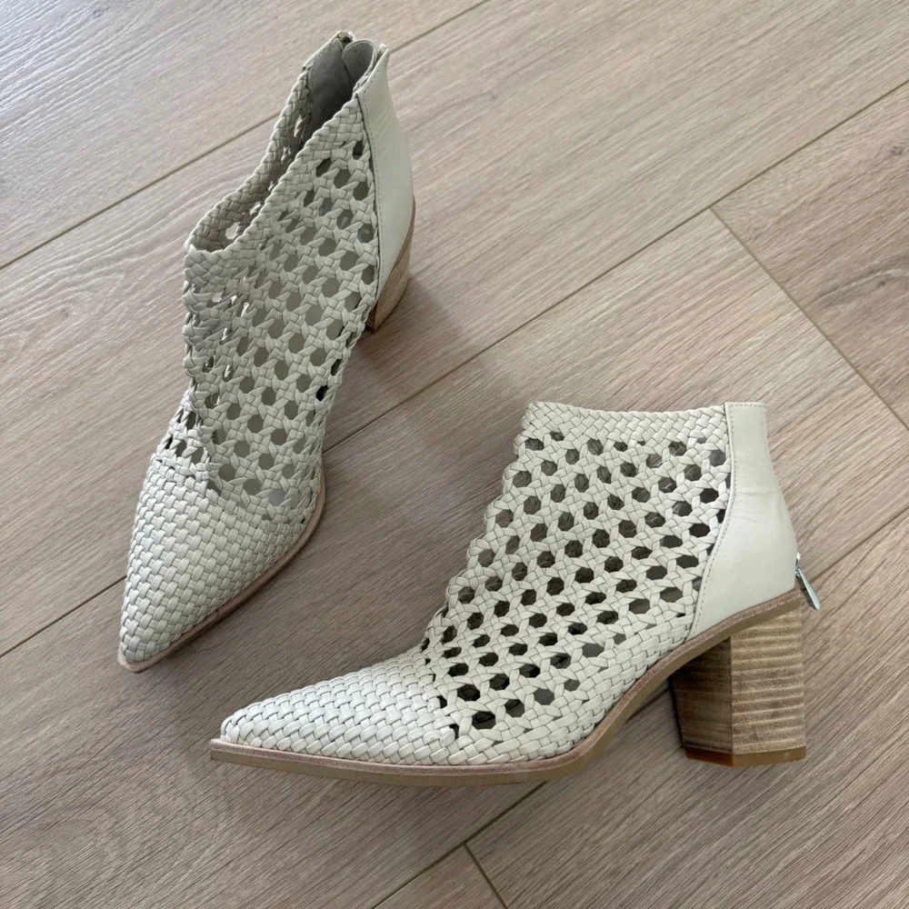 Woven Leather Pointed Toe Ankle Boots Cream‎ Block Heel Back Zip Size 7.5